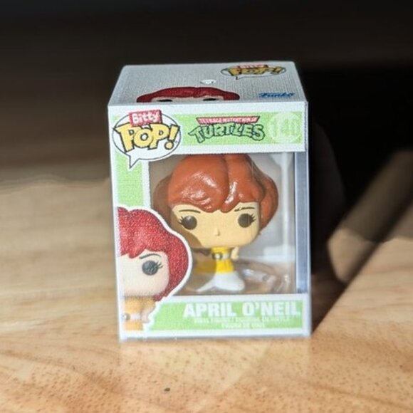 🐲3 FOR $9🦄 Funko Bitty POP 140 Teenage Mutant Ninja Turtles April O'Neil Mini - Picture 1 of 6